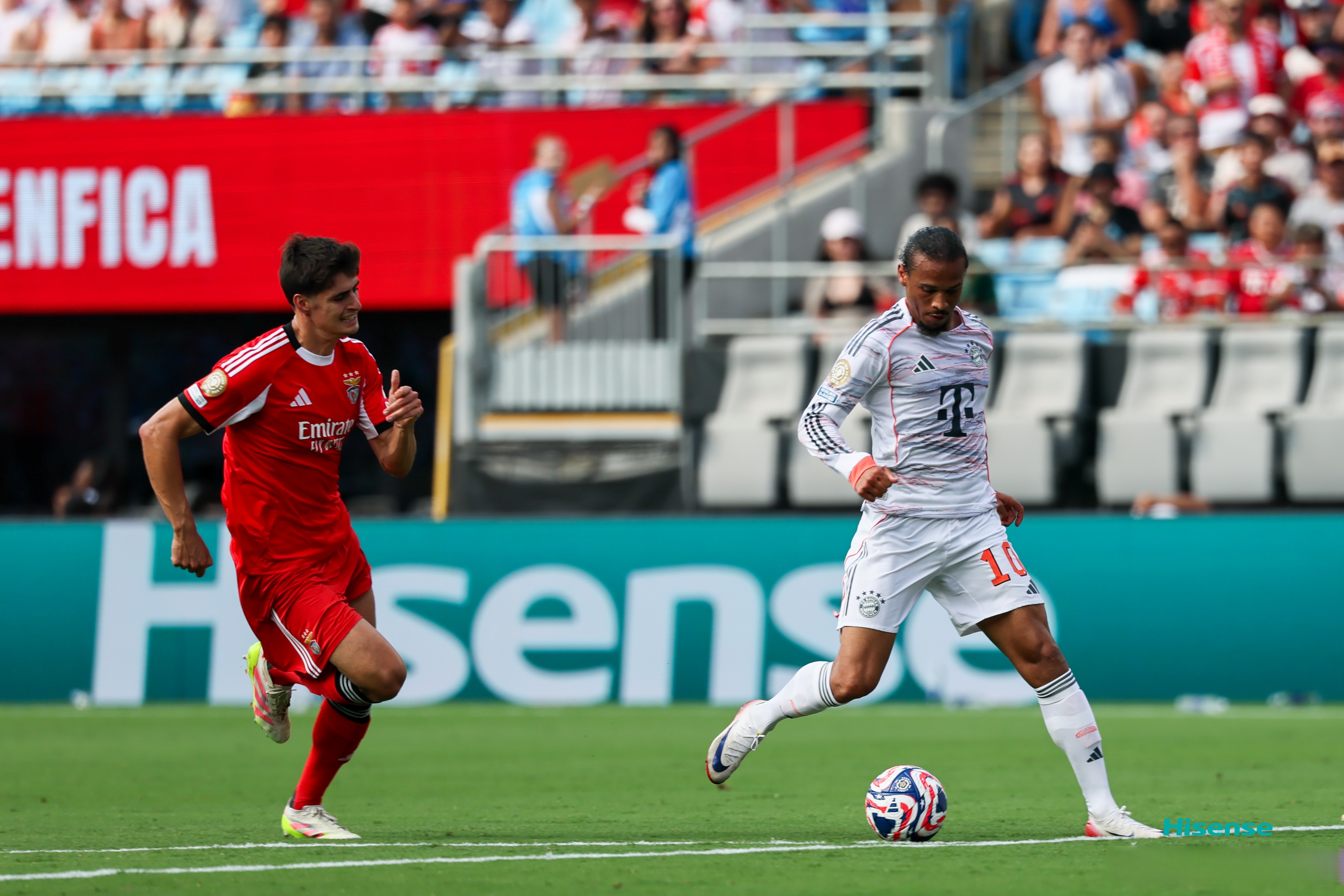 开云-转会期英超焦点战，拉齐奥绝杀压哨，悬念犹存，控场能力受关注(拉齐奥转会米兰的队长)