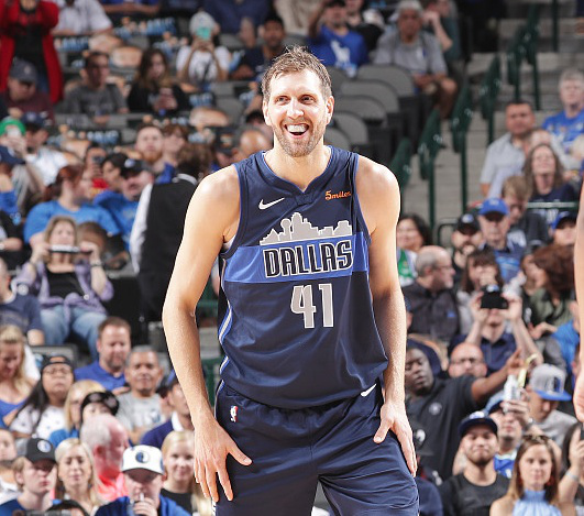 开云登录入口-摩纳哥训练开放日；今晨完成体检引欢呼；CBA常规赛在即；团队化学反应显著的简单介绍